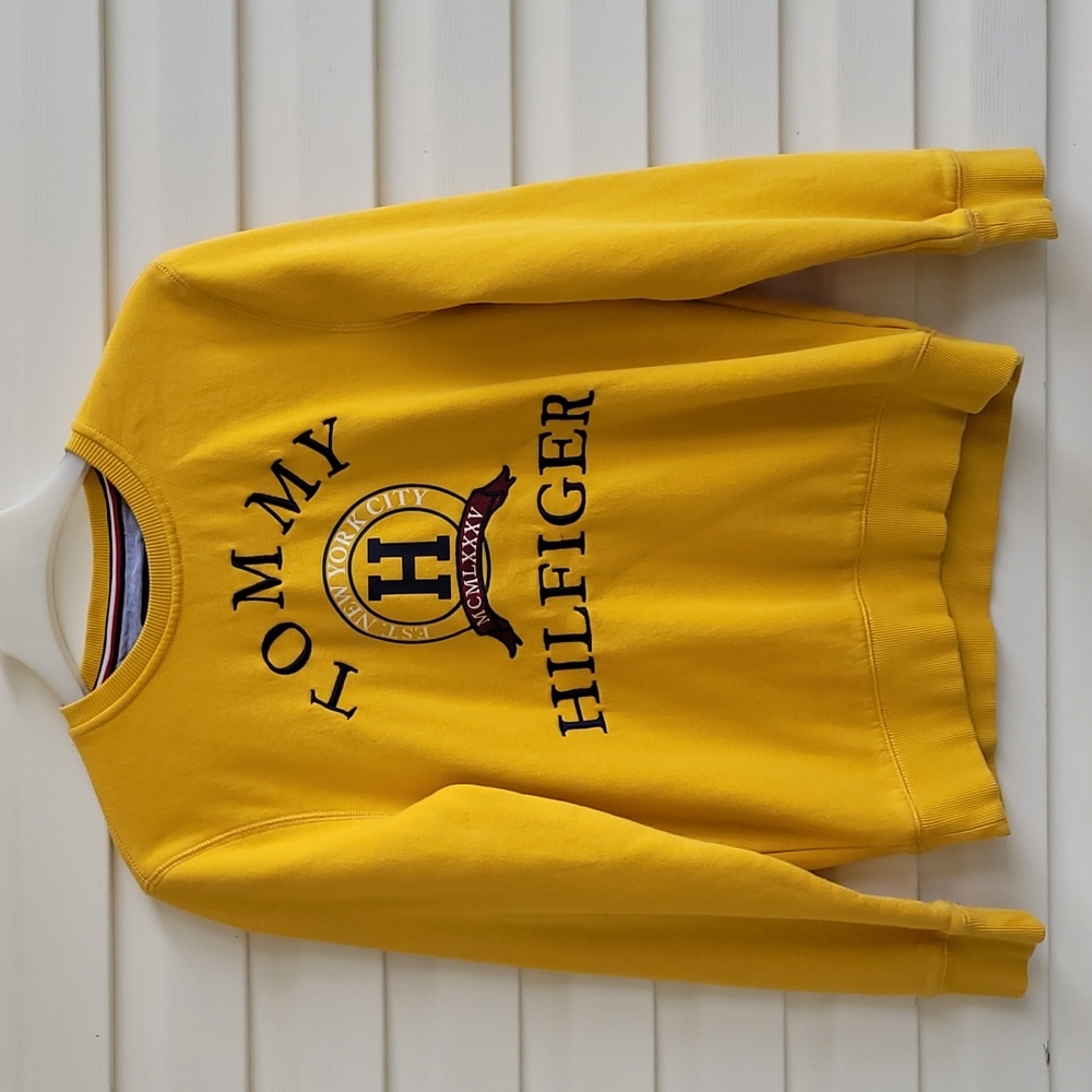 Tommy Hilfiger yellow crewneck medium